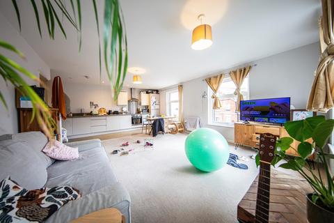 2 bedroom flat for sale, Stevenson Road, Ipswich IP1