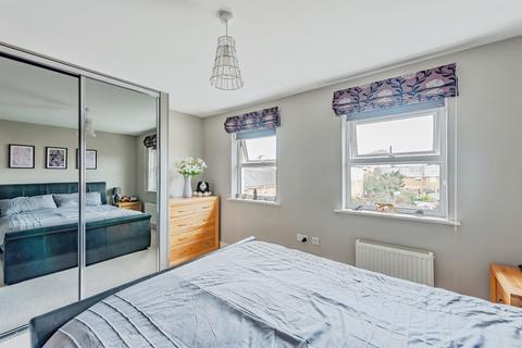 undefined, Barrow Gardens, REDHILL