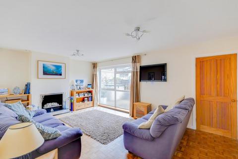 3 bedroom semi-detached house for sale, Llwyn Rhosyn, Rhiwbina Cardiff