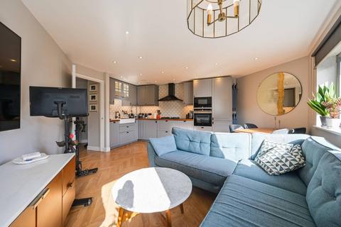 2 bedroom flat for sale, Benwell Road, Islington, London, N7