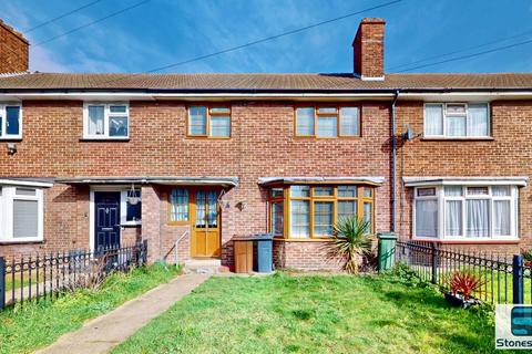 3 bedroom terraced house for sale, Blake Avenue, Barking, IG11
