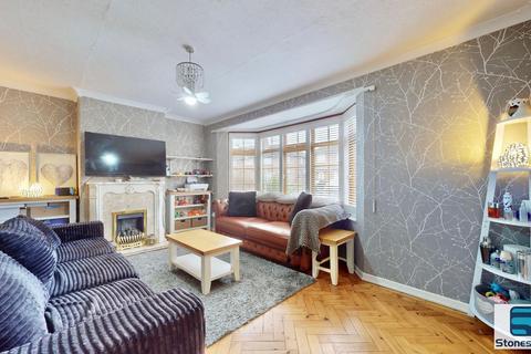 3 bedroom terraced house for sale, Blake Avenue, Barking, IG11