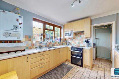 3 bedroom terraced house for sale, Blake Avenue, Barking, IG11