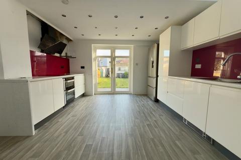 4 bedroom terraced house for sale, St. Andrews Road, Gosport