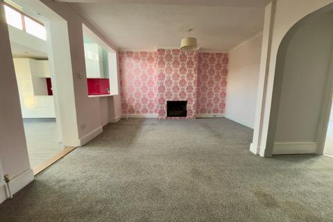 4 bedroom terraced house for sale, St. Andrews Road, Gosport