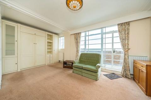 undefined, Sheen Road, Richmond TW9