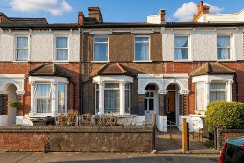 4 Coniston Road, Croydon, Surrey, CR0 6LN