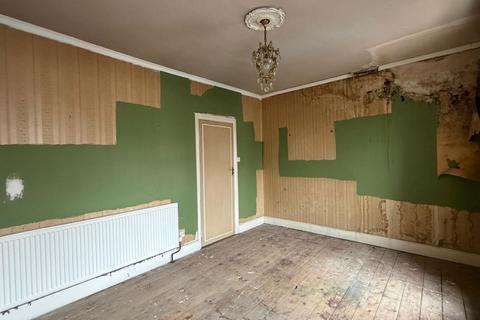2 bedroom terraced house for sale, 4 Coniston Road, Croydon, Surrey, CR0 6LN