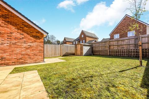 3 bedroom detached house for sale, Dartford Rise, Farnborough, Hampshire
