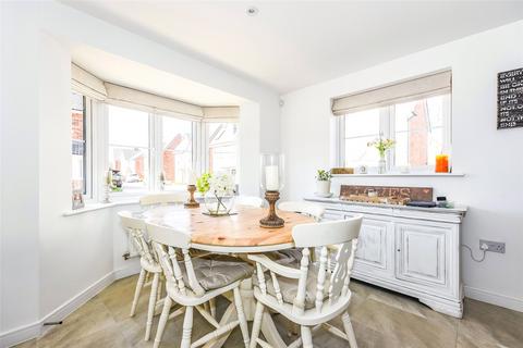 3 bedroom detached house for sale, Dartford Rise, Farnborough, Hampshire