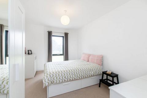 2 bedroom flat to rent, Boathouse Apartments, Poplar, London, E14