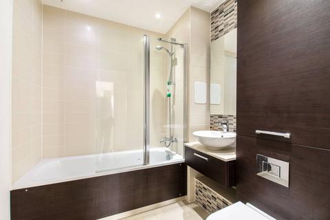 2 bedroom flat to rent, Boathouse Apartments, Poplar, London, E14