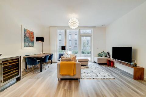 3 bedroom flat to rent, Ironworks Way, Plaistow, London, E13