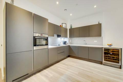 3 bedroom flat to rent, Ironworks Way, Plaistow, London, E13