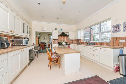5 bedroom semi-detached house for sale, Millfield Road, Wakefield WF4