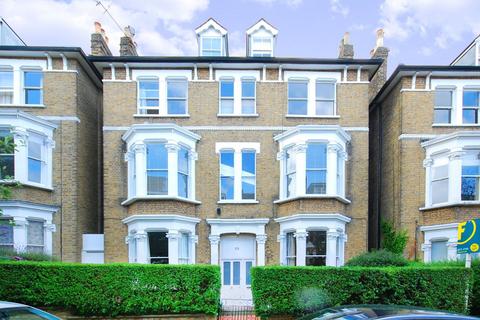 2 bedroom flat to rent, Cardigan Road, Richmond, TW10