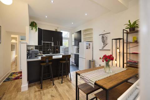 1 bedroom flat to rent, Colless Road, London N15