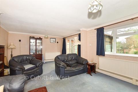 3 bedroom semi-detached house for sale, Olives Meadow, Uckfield TN22