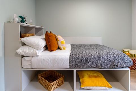 undefined, Platinum En Suite at The Refinery, 6 Bingley Street LS3