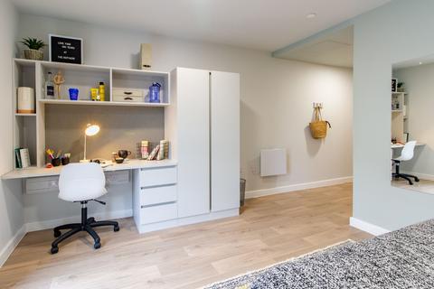 undefined, Platinum En Suite at The Refinery, 6 Bingley Street LS3