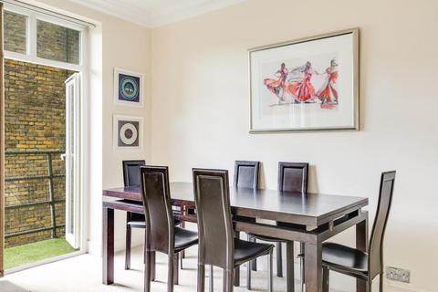 2 bedroom flat for sale, St Edmunds Court,  St Johns Wood,  NW8
