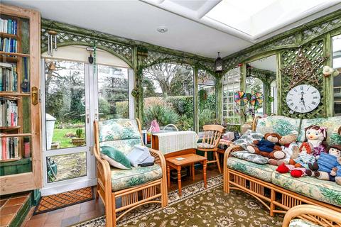 3 bedroom bungalow for sale, Barton Croft, Barton on Sea, New Milton, Hampshire, BH25