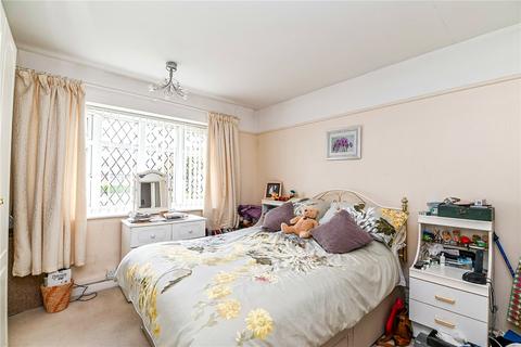 3 bedroom bungalow for sale, Barton Croft, Barton on Sea, New Milton, Hampshire, BH25