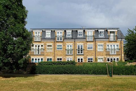 Frobisher Mews, Enfield