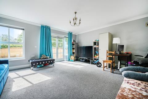 2 bedroom apartment for sale, Frobisher Mews, Enfield
