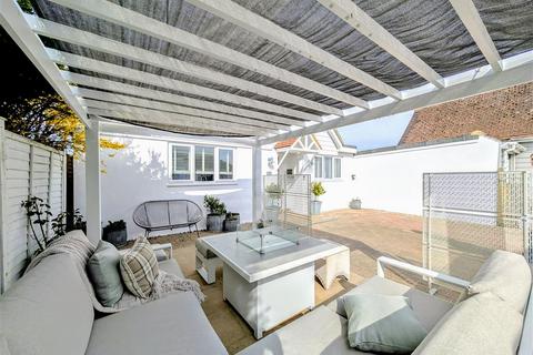 undefined, Alexandra Road, LANCING