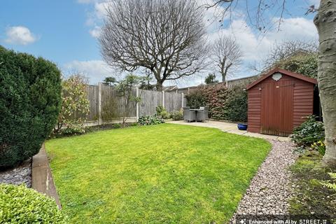 4 bedroom semi-detached house for sale, Highfield Approach, Billericay CM11