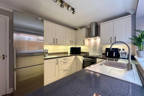 4 bedroom semi-detached house for sale, Highfield Approach, Billericay CM11
