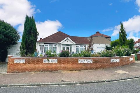 3 bedroom detached bungalow for sale, 13 Martin Dene, Bexleyheath, Kent, DA6 8NA