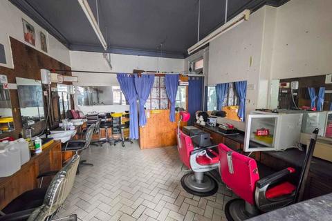 Retail property (high street) for sale, Carlton Road, Worksop, Nottinghamshire, S80 1PD