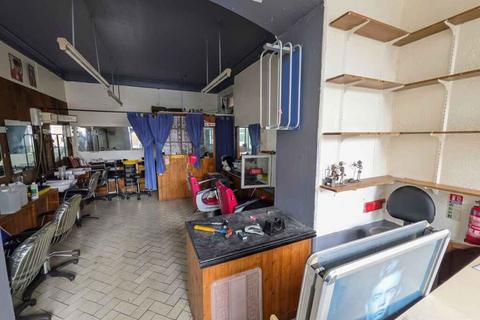 Retail property (high street) for sale, Carlton Road, Worksop, Nottinghamshire, S80 1PD