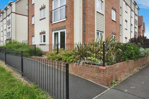 2 bedroom ground floor flat for sale, Weinstock Court Tainter Close, Rugby