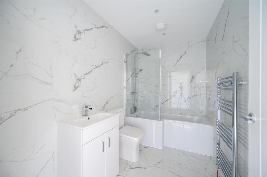 Flat 7 41 Norfolk Crescent Sea Front 26 14.jpg