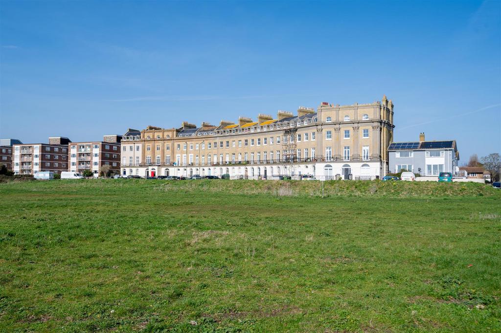 Flat 7 41 Norfolk Crescent Sea Front 26 19.jpg