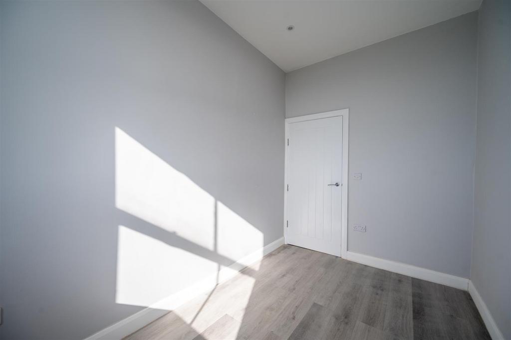 Flat 7 41 Norfolk Crescent Sea Front 26 13.jpg