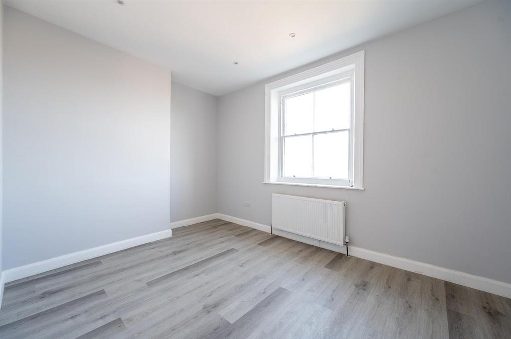 Flat 7 41 Norfolk Crescent Sea Front 26 16.jpg