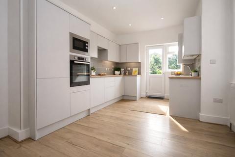 undefined, Elmers End Road, Beckenham, BR3