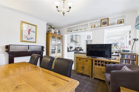 3 bedroom semi-detached house for sale, Guildford Road, Surrey GU18