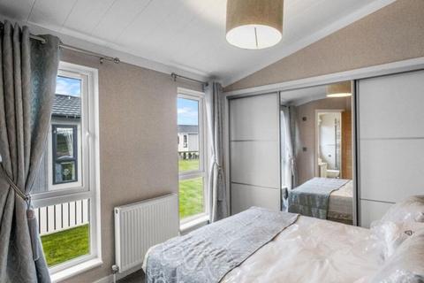 2 bedroom park home for sale, Yarwell Northamptonshire