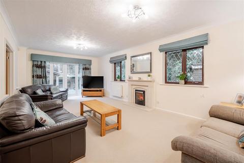 5 bedroom detached house for sale, The Glade, Kingswood, Tadworth
