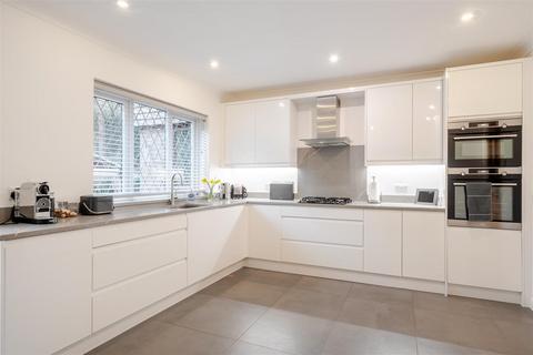 5 bedroom detached house for sale, The Glade, Kingswood, Tadworth