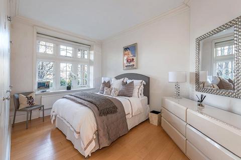 4 bedroom flat to rent, Knightsbridge, Kensington and Chelsea, London, SW1X