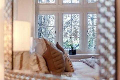 4 bedroom flat to rent, Knightsbridge, Kensington and Chelsea, London, SW1X