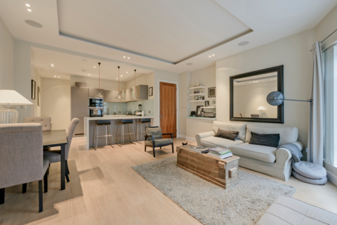 2 bedroom flat to rent, Blythe Road, London, W14