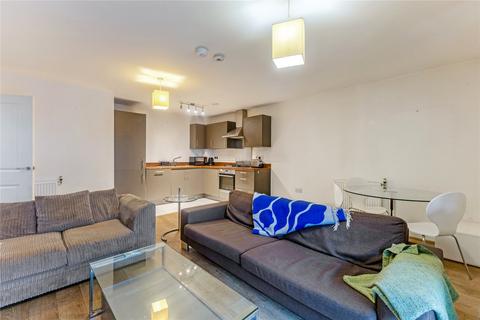3 bedroom flat to rent, Wallwood Street, London, E14
