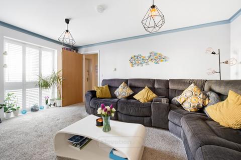 4 bedroom semi-detached house for sale, Fen Street, Brooklands, MK10